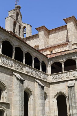 Avila, Castilla y Leon, İspanya - 18 Ağustos 2024: Avila 'daki St. Thomas Kraliyet Manastırı' ndaki Sessizlik Manastırı