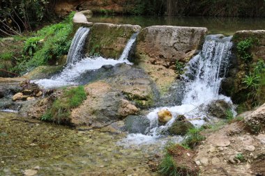 Gorgo de la Escalera şelalesi ve kanyon Anna kasabası, Valencia, İspanya