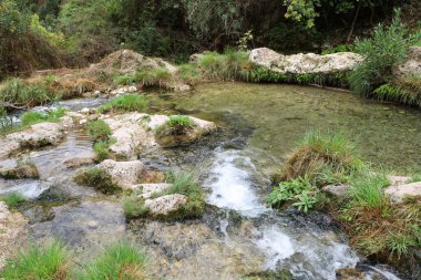 Gorgo de la Escalera şelalesi ve kanyon Anna kasabası, Valencia, İspanya