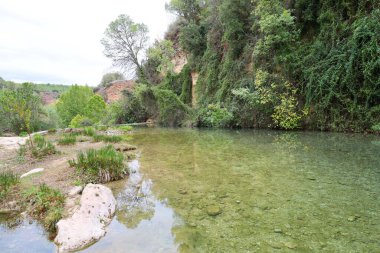 Gorgo de la Escalera şelalesi ve kanyon Anna kasabası, Valencia, İspanya