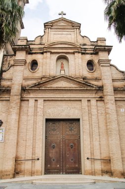 Burnuslem, Valencia, İspanya... 26 Kasım 2024: Eski kasaba Burnuslem, Valencia 'daki Purisima Concepcion Kilisesi