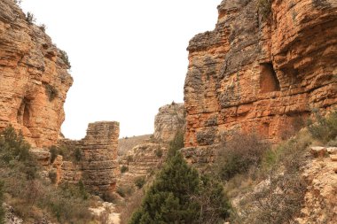 Roma su kemeri Sierra de Albarracin, Teruel, İspanya 'da kaya kazısı yaptı.