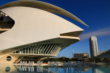 Valencia, İspanya 27 Aralık 2024 Palacio de las Artes Reina Sofia, Valencia Sanat Şehri 'ndeki opera binası.