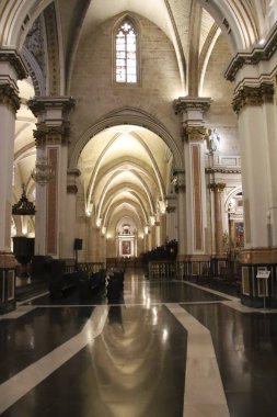Valencia, İspanya-23 Şubat 2025: Valencia Katedrali 'nin mimari detayları