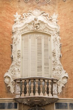 Valencia, İspanya... 25 Şubat 2025 Valencia 'daki Dos Aguas Markizi' nin sarayının mimari detayları.