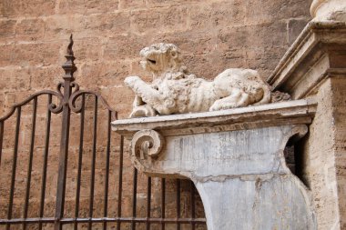 Valencia, İspanya Katedrali 'nin mimari detayları.