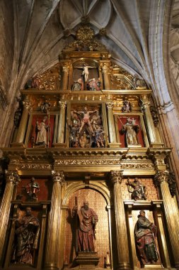 Segovia, Castilla y Leon, İspanya - 5 Nisan 2025: Segovia Katedrali 'nin içindeki Aziz Andrew Şapeli' nin mimari detayları