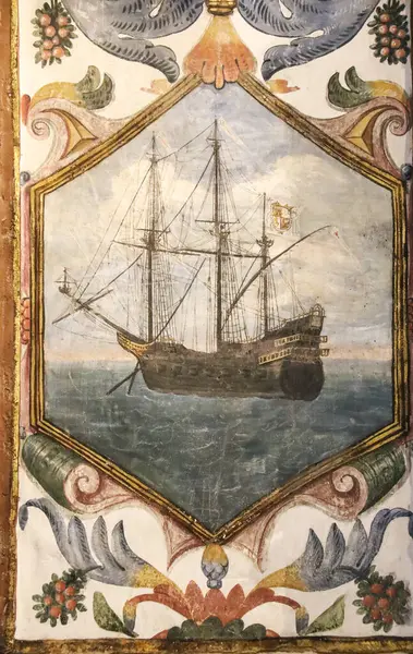 Segovia, Castilla y Leon, İspanya - 5 Nisan 2025: Segovia Katedrali 'nin içindeki Inmaculada Concepcion Şapeli' nin mimari detayları