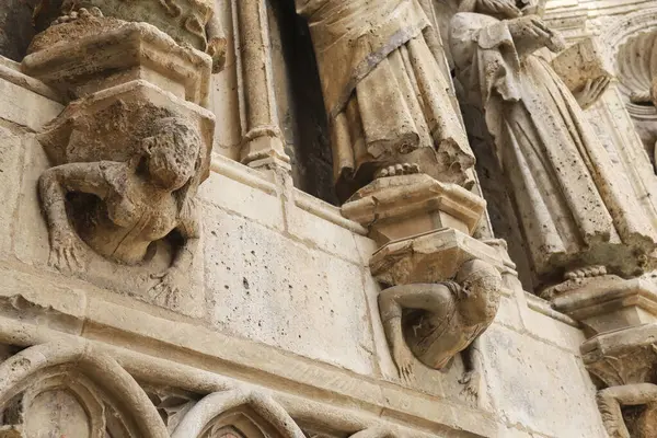 Morella kasabası Castellon, İspanya 'daki Santa Maria Belediye Başkanı Başrahip Kilisesi' nin mimari detayları