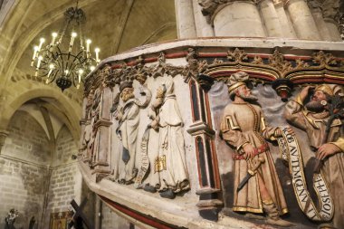 Morella, Castellon, İspanya... 18 Nisan 2025: Morella kasabası, Castellon, İspanya 'daki Santa Maria Belediye Başkanı Kilisesi' nin Spiral Merdiveni