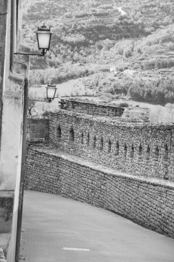 Eski Morella şehri Castellon, İspanya 'yı çevreleyen duvarlar.