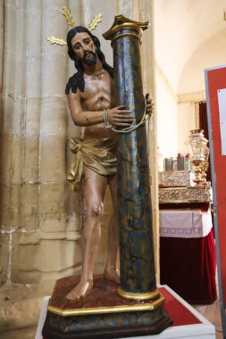 Alcaraz, Albacete, İspanya - 1 Mayıs 2025: Alcaraz kasabası Albacete, İspanya 'daki Santisima Trinidad Kilisesi Müzesinde İsa