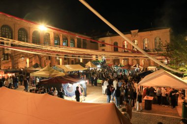 Alcaraz, Albacete, İspanya - 2 Mayıs 2025: Alfonsi Ortaçağ Pazarı