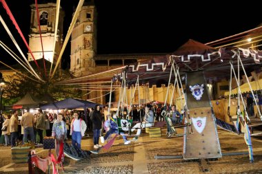 Alcaraz, Albacete, İspanya - 2 Mayıs 2025: Alfonsi Ortaçağ Pazarı