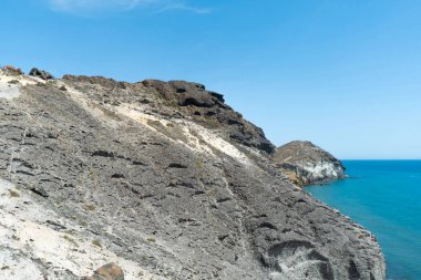 Almerya İspanya 'da plajı olan küçük bir kasaba. Tatilinizi geçirmek için rahatlatıcı bir yer.
