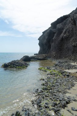Almerya İspanya 'da plajı olan küçük bir kasaba. Tatilinizi geçirmek için rahatlatıcı bir yer.