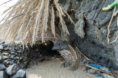 Almerya İspanya 'da plajı olan küçük bir kasaba. Tatilinizi geçirmek için rahatlatıcı bir yer.