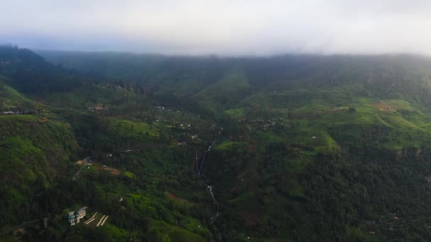 Aerial View Waterfall Tea Plantations Mountains Puna Ella Falls Sri — 비디오