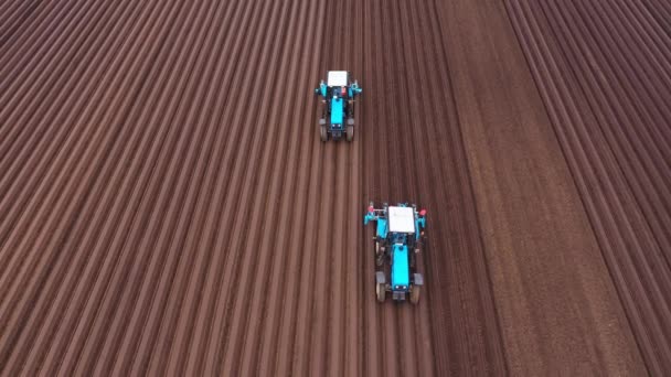 Tractor Sowing Seeds Seeder Driller Field Top View Tractor Sowing — Vídeos de Stock