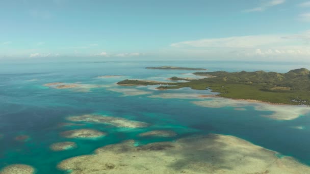 Seascape Kepulauan Tropis Dengan Pantai Dan Air Karang Azure Dari — Stok Video