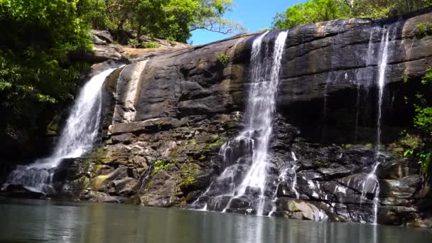 Beautiful Waterfall Green Forest Tropical Sera Ella Falls Mountain Jungle — Stockvideo