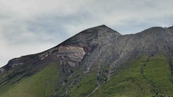 Mount Kanlaon Complex Active Volcano Surrounded Several Craters Volcanic Peaks — Stock video