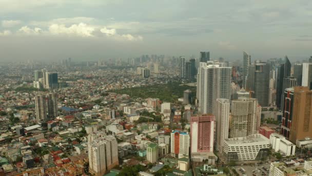 Manila Ciudad Con Rascacielos Edificios Modernos Centro Negocios Makati Avión — Vídeos de Stock