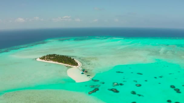 Praia Areia Ilhas Tropicais Por Atol Com Recife Coral Vista — Vídeo de Stock