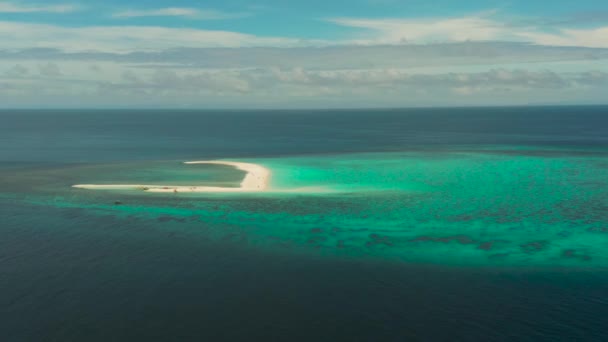 Sandvit Med Strand Och Sandbar Turkost Atoll Vatten Antenn Drönare — Stockvideo