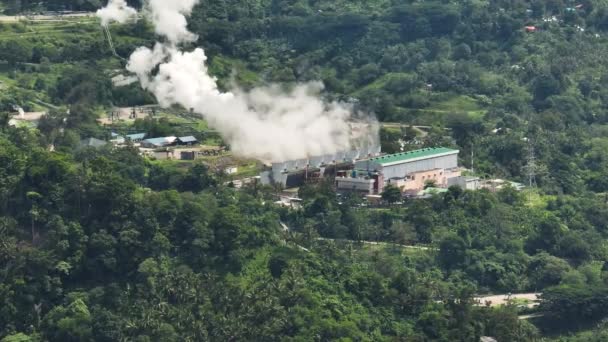 Geotermal Power Plant Mountains Geothermal Station Steam Pipes Negros Philippines — Stockvideo