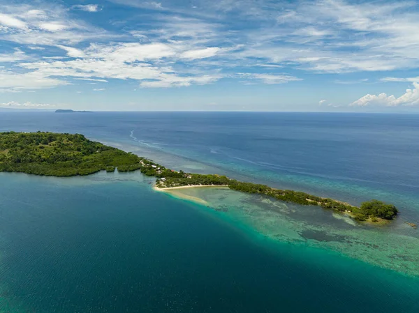 Vista Aérea Costa Isla Tropical Mar Azul Océano Cielo Azul — Foto de Stock