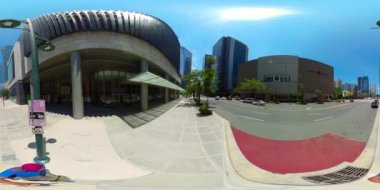 5 Ocak 2020: A Manila: Manila şehrinde gökdelenler ve modern binalar. Filipinler. Bonifacio Global Şehri. Seyahat tatili konsepti. 360VR Video.