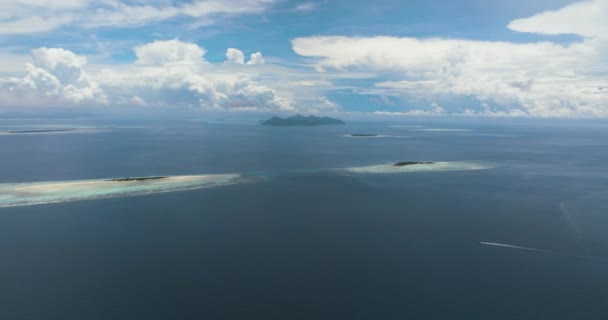 Vista Aérea Ilhas Tropicais Parque Marinho Tun Sakaran Sabah Malásia — Vídeo de Stock