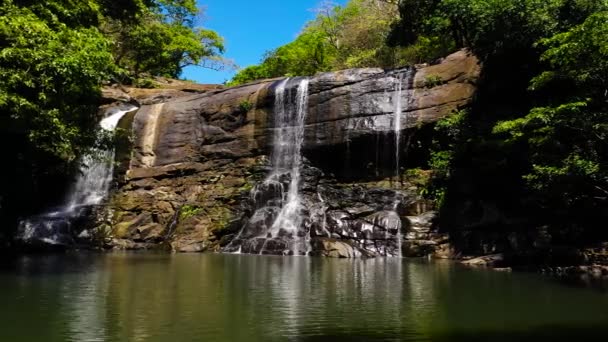 Waterfall Rainforest Jungle Tropical Sera Ella Falls Mountain Jungle Sri — Stockvideo