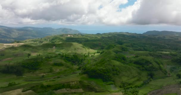 Vista Aérea Del Paisaje Agrícola Con Tierras Cultivo Paisaje Montaña — Vídeo de stock