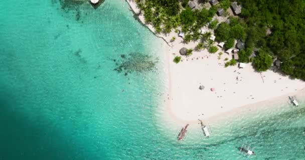 Widok Góry Pięknej Piaszczystej Plaży Tropikalnej Wyspie Wyspa Dziewicza Filipiny — Wideo stockowe