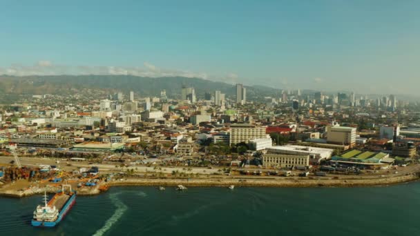 Paisaje Urbano Ciudad Cebú Con Edificios Modernos Rascacielos Puerto Marítimo — Vídeo de stock