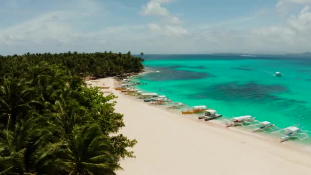 Playa Arena Islas Tropicales Palmeras Por Atolón Con Arrecife Coral — Vídeos de Stock