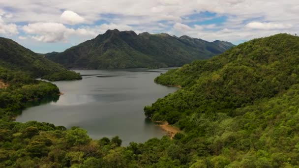 Letecký Pohled Jezero Mezi Horami Kopci Horská Krajina Nádrž Randenigala — Stock video