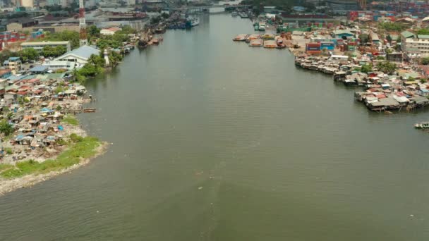 Bidonvilles Près Port Manille Sur Rive Une Rivière Polluée Par — Video