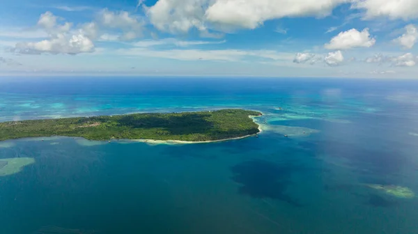 Île Tropicale Avec Jungle Mer Bleue Paysage Marin Sous Les — Photo