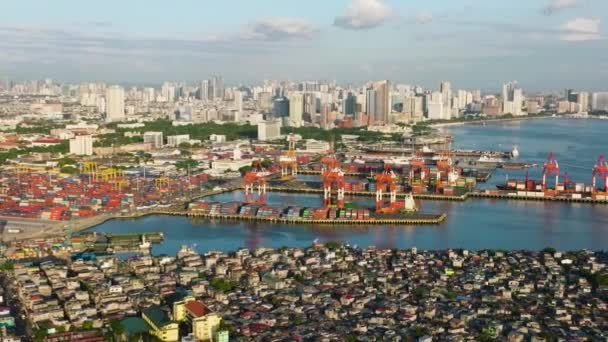 Vista Aérea Del Paisaje Urbano Makati Con Puerto Marítimo Centro — Vídeos de Stock