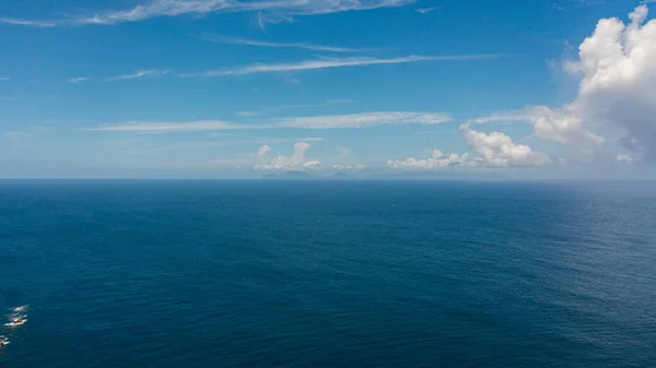 Flygfoto Över Blå Himmel Med Moln Över Havet Naturens Sammansättning — Stockfoto