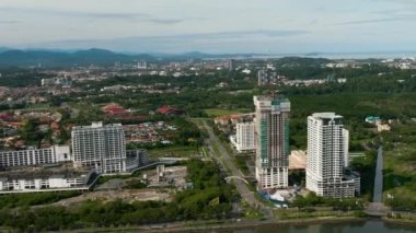 Kota Kinabalu, Malezya 'nın Sabah eyaletinin başkentidir. Borneo.