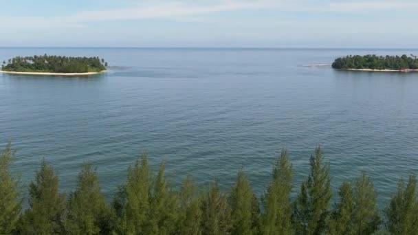Trópusi Szigetek Homokos Tengerparttal Kék Tengerrel Pulau Dua Vagyok Szumátra — Stock videók