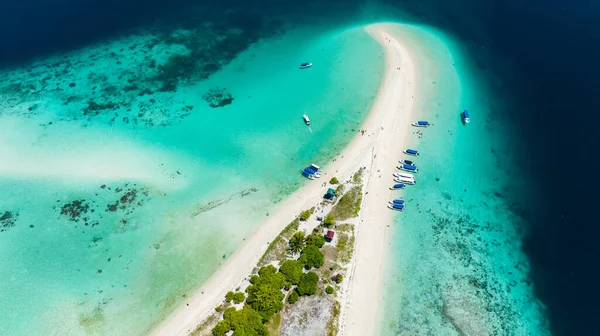 stock image Top view of beautiful Sibuan island with a beach and a coral atoll. Tun Sakaran Marine Park. Borneo, Sabah, Malaysia.