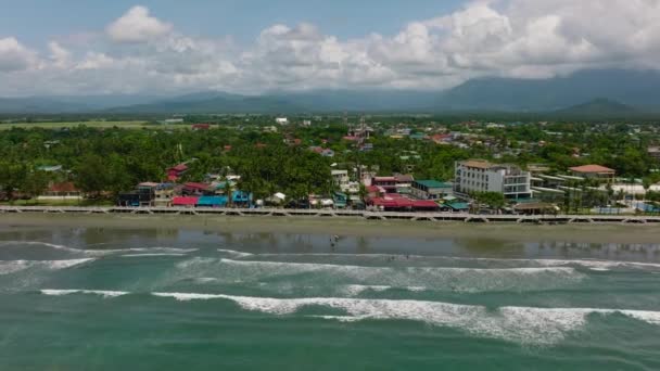 Sandy Beach Ocean Waves Coastline Hotels Tourists Sabang Beach Baler — Stock Video