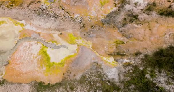 带热水和硫磺的火山地热泉 Sipoholon温泉 印度尼西亚苏门答腊 — 图库视频影像