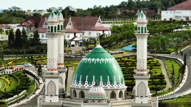 苏门答腊的传统清真寺 Masjid Agung Syahrun Nur Tapanuli Selatan 印度尼西亚 — 图库视频影像