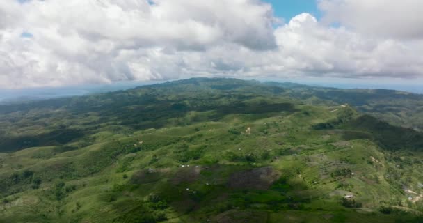 Dron Aéreo Tierra Agrícola Entre Montañas Colinas Campo Isla Cebú — Vídeo de stock